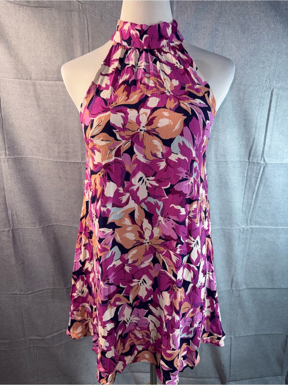 2243-Lulus Floral Halter Swing Dress in Purple Pink